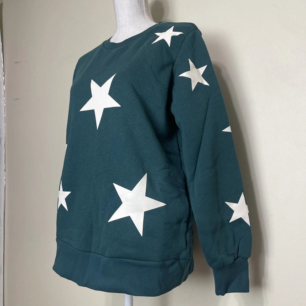 Zenana Women's Oversized Green Sweater w/ White Stars Crew Neck Large - Picture 4 of 11